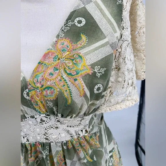 Vintage 70’s Maxi Dress Winged Laced Sleeves 24” waist - Picture 5 of 14